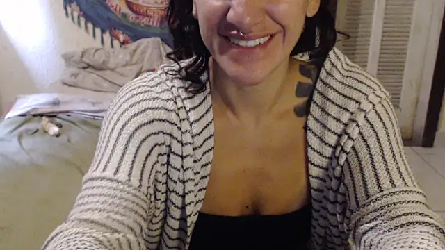 Snapshot of MissRebeka chatting on 05-21-26, 02:03 MissRebeka online show from 05-21-26, 02:03