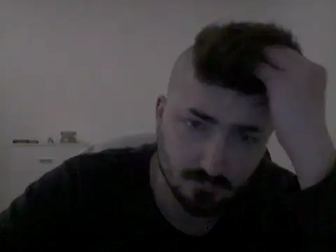 Snapshot of Hkl95555 chatting on 10-17-25, 11:39 Hkl95555 online show from 10-17-25, 11:39