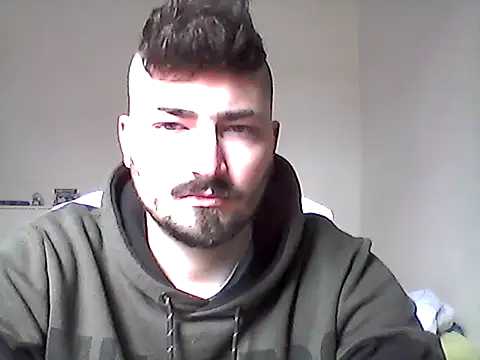 Snapshot of Hkl95555 chatting on 12-25-24, 12:47 Hkl95555 online show from 12-25-24, 12:47