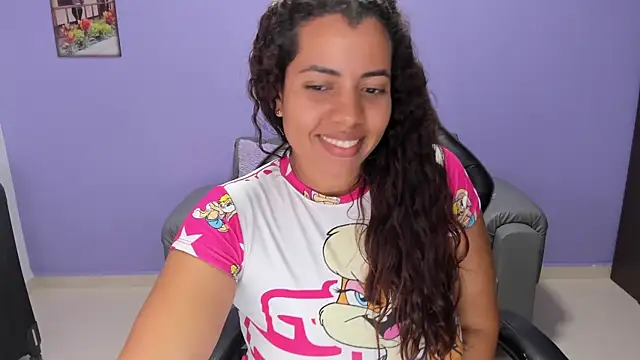 Snapshot of boomsar01 chatting on 10-13-25, 02:57 boomsar01 online show from 10-13-25, 02:57