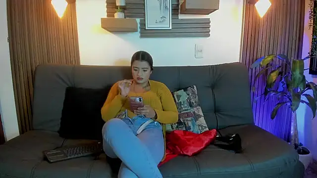 Snapshot of karla_999 chatting on 10-04-25, 02:02 karla 999 online show from 10-04-25, 02:02