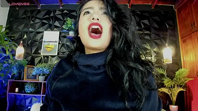 Snapshot of karla_999 chatting on 10-13-25, 03:30 karla 999 online show from 10-13-25, 03:30