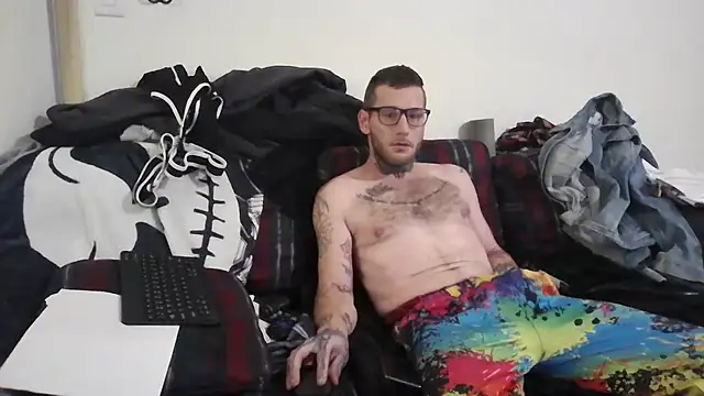 AlvinFoxx online show from 11-04-25, 08:07