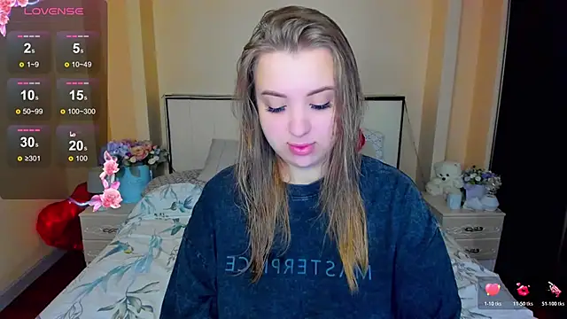 Snapshot of AlexissM chatting on 10-31-25, 03:08 AlexissM online show from 10-31-25, 03:08