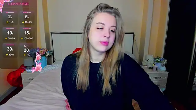 Snapshot of AlexissM chatting on 11-05-25, 03:15 AlexissM online show from 11-05-25, 03:15