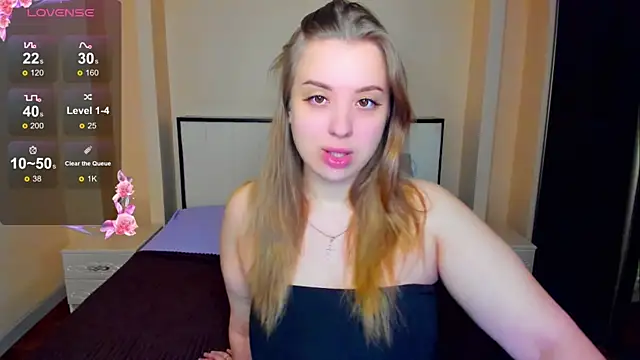 Snapshot of AlexissM chatting on 01-08-26, 03:29 AlexissM online show from 01-08-26, 03:29