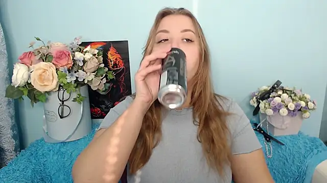 Snapshot of AlexissM chatting on 12-05-24, 07:54 AlexissM online show from 12-05-24, 07:54