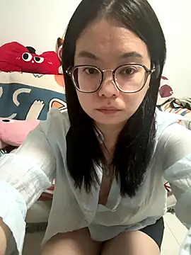 Snapshot of DiversCaulk chatting on 09-28-25, 02:57 DiversCaulk online show from 09-28-25, 02:57