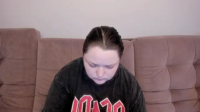 Snapshot of Alex_m chatting on 06-21-26, 07:36 Alex m online show from 06-21-26, 07:36