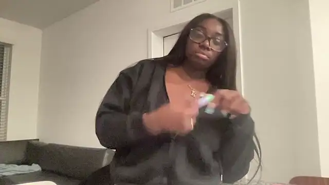 AveryJ99 online show from 01-31-25, 04:14