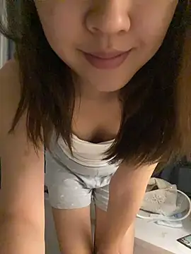 Snapshot of Liliya-77 chatting on 07-25-26, 04:35 Liliya-77 online show from 07-25-26, 04:35