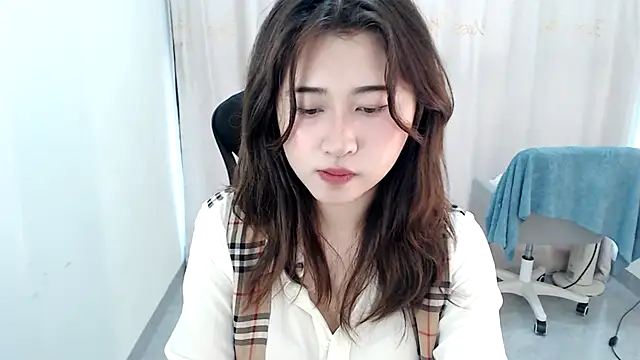 Liliya-77 online show from 04-17-26, 06:38