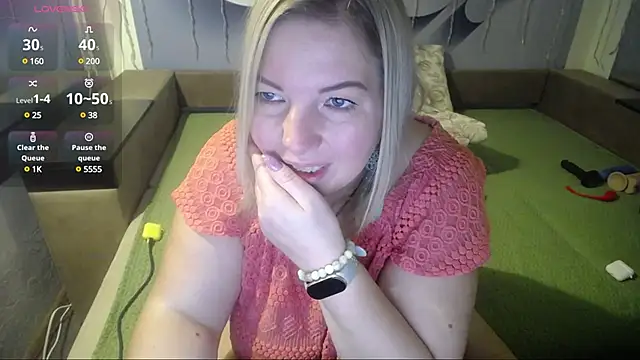 Snapshot of LILIcool chatting on 12-07-24, 01:02 LILIcool online show from 12-07-24, 01:02