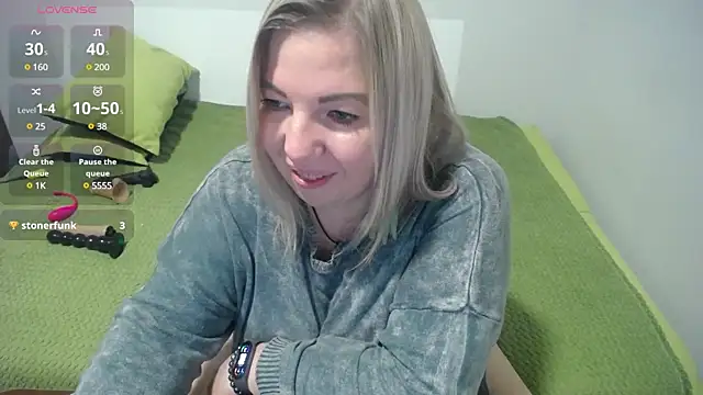 Snapshot of LILIcool chatting on 01-03-25, 06:57 LILIcool online show from 01-03-25, 06:57