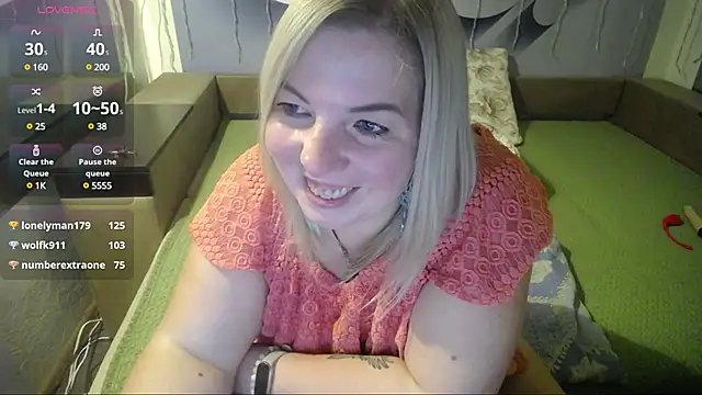 Snapshot of LILIcool chatting on 12-05-24, 02:15 LILIcool online show from 12-05-24, 02:15