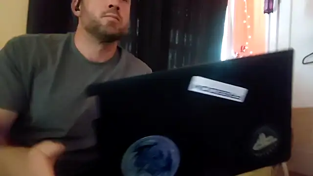 Snapshot of Lexxstacy chatting on 12-15-25, 05:41 Lexxstacy online show from 12-15-25, 05:41