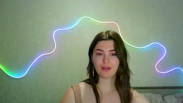 Snapshot of SeductiveTati chatting on 07-17-26, 09:45 SeductiveTati online show from 07-17-26, 09:45