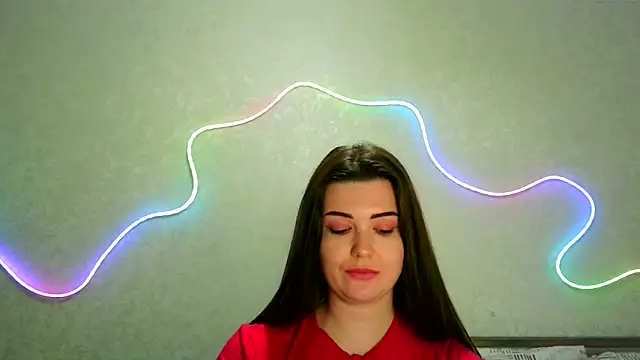 Snapshot of SeductiveTati chatting on 06-18-26, 11:21 SeductiveTati online show from 06-18-26, 11:21