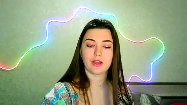 Snapshot of SeductiveTati chatting on 03-14-26, 01:00 SeductiveTati online show from 03-14-26, 01:00