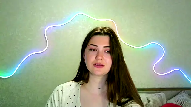 Snapshot of SeductiveTati chatting on 06-05-26, 10:26 SeductiveTati online show from 06-05-26, 10:26