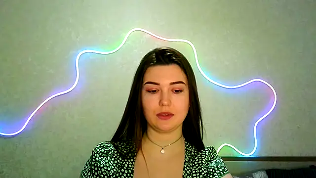 Snapshot of SeductiveTati chatting on 03-06-26, 10:38 SeductiveTati online show from 03-06-26, 10:38