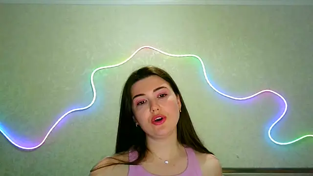 Snapshot of SeductiveTati chatting on 06-14-26, 10:22 SeductiveTati online show from 06-14-26, 10:22