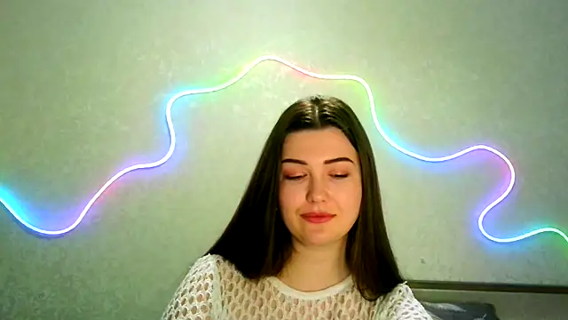 Snapshot of SeductiveTati chatting on 04-23-26, 08:43 SeductiveTati online show from 04-23-26, 08:43