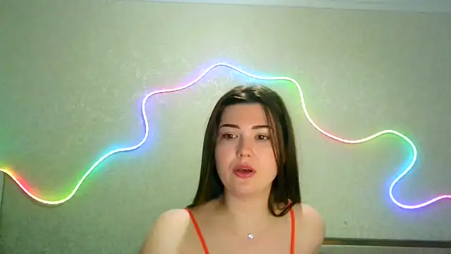 Snapshot of SeductiveTati chatting on 05-31-26, 05:19 SeductiveTati online show from 05-31-26, 05:19