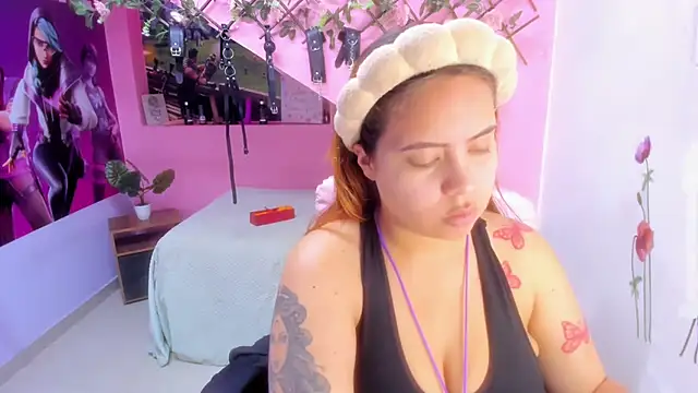 marcellaa303av online show from 11-06-25, 02:48