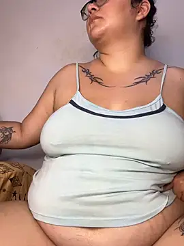 CinnamonCookiez online show from 11-26-25, 04:23