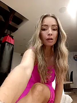 Loly Horny online show from 04-21-26, 01:42
