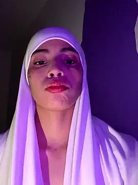 Snapshot of jhalila chatting on 10-10-25, 01:50 jhalila online show from 10-10-25, 01:50