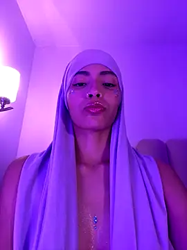 Snapshot of jhalila chatting on 11-29-25, 01:28 jhalila online show from 11-29-25, 01:28