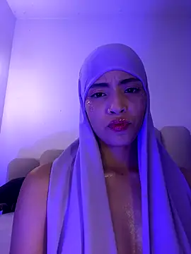 Snapshot of jhalila chatting on 11-14-25, 01:53 jhalila online show from 11-14-25, 01:53