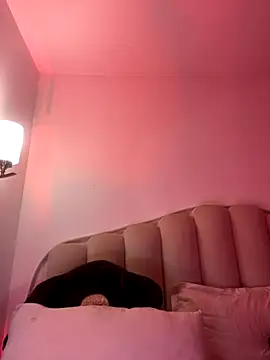 Snapshot of jhalila chatting on 11-08-25, 02:04 jhalila online show from 11-08-25, 02:04