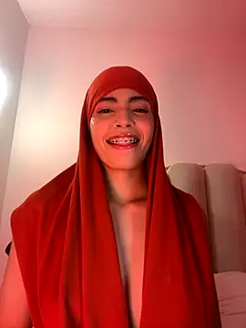 Snapshot of jhalila chatting on 11-07-25, 01:21 jhalila online show from 11-07-25, 01:21