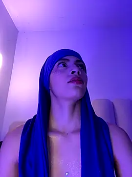 Snapshot of jhalila chatting on 11-16-25, 01:21 jhalila online show from 11-16-25, 01:21