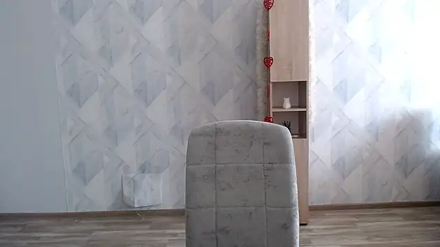 Snapshot of Melina_Hot9 chatting on 02-18-26, 09:06 Melina Hot9 online show from 02-18-26, 09:06