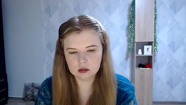 Snapshot of Melina_Hot9 chatting on 12-15-25, 05:35 Melina Hot9 online show from 12-15-25, 05:35