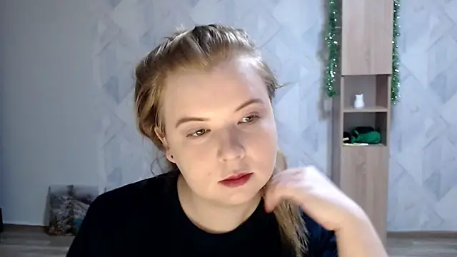 Snapshot of Melina_Hot9 chatting on 11-29-25, 03:50 Melina Hot9 online show from 11-29-25, 03:50