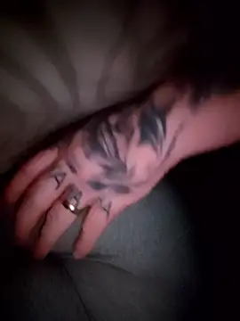 Snapshot of B1GBoyUk chatting on 01-17-26, 01:09 B1GBoyUk online show from 01-17-26, 01:09