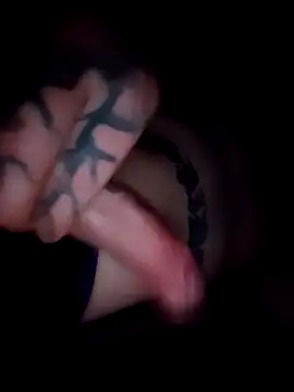 Snapshot of B1GBoyUk chatting on 12-15-25, 01:33 B1GBoyUk online show from 12-15-25, 01:33