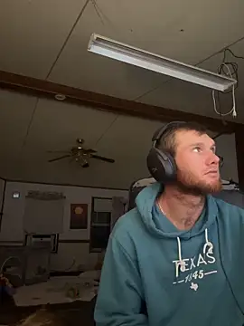 dcockell online show from 10-27-25, 06:14