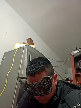 PequeArely online show from 12-05-24, 01:22