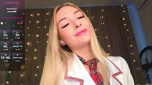 Snapshot of Soft_Eva chatting on 01-16-25, 08:00 Soft Eva online show from 01-16-25, 08:00