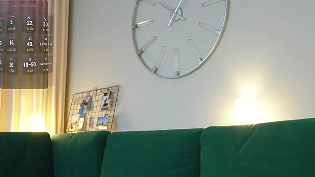 Snapshot of Soft_Eva chatting on 02-05-25, 11:55 Soft Eva online show from 02-05-25, 11:55