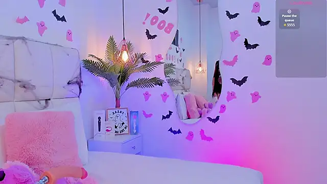 zoe rivers online show from 10-27-25, 12:55