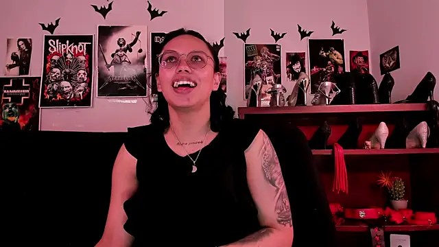 lilith-deveraux online show from 06-23-26, 07:23