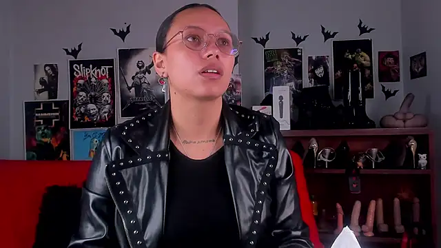 Snapshot of lilith-deveraux chatting on 05-09-26, 04:21 lilith-deveraux online show from 05-09-26, 04:21