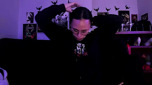 lilith-deveraux online show from 06-30-26, 04:45